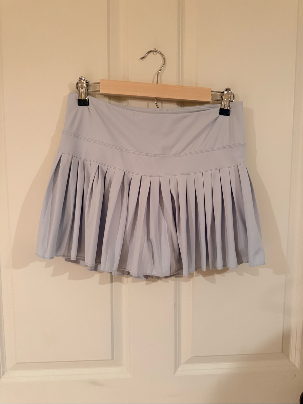 Gold Hinge Grayish Skirt